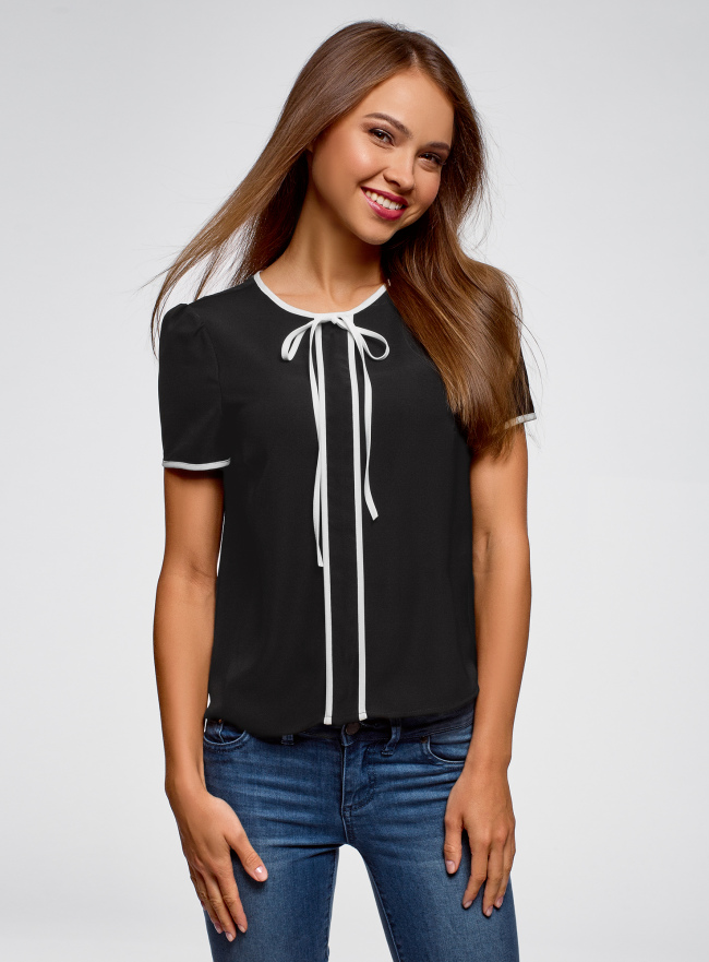 Блузка с коротким рукавом и контрастной отделкой oodji для женщины (черный), 11401254/42405/2900N