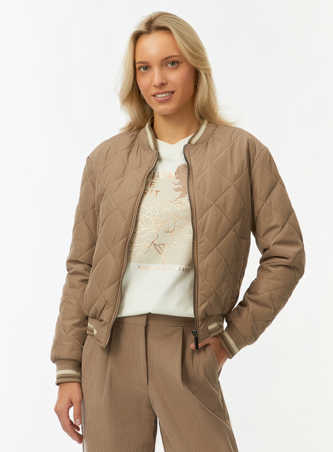 Куртка-бомбер стеганая oodji для Женщины (коричневый) Куртка-бомбер стеганая oodji для Женщины (коричневый), 18303020/52199/3700N