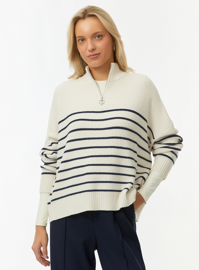 Свитер с горловиной на молнии oodji для Женщины (белый) Свитер с горловиной на молнии oodji для Женщины (белый), 64407158/51058/1275S