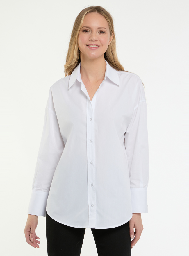 Рубашка оверсайз с V-образным вырезом oodji для женщины (белый), 13K11035-1/51102/1000N